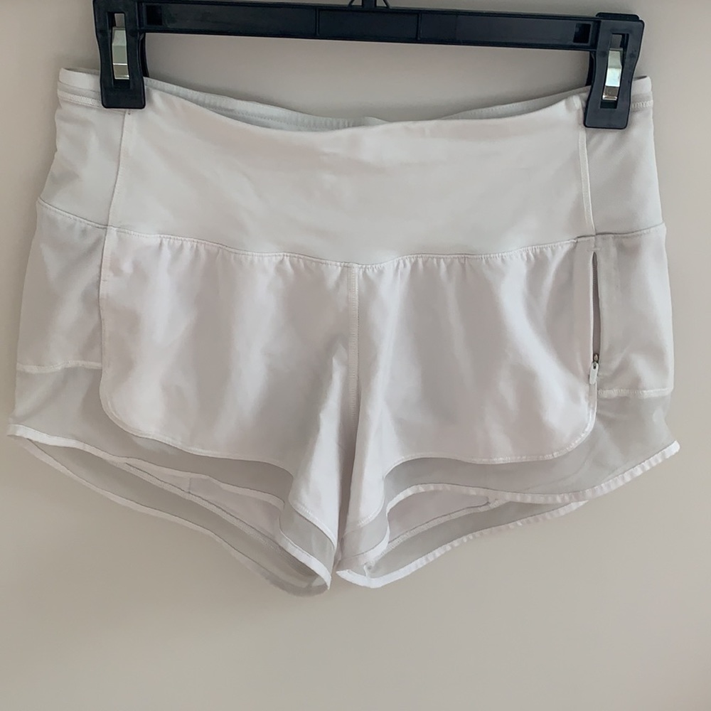 Lululemon white shorts size 4
